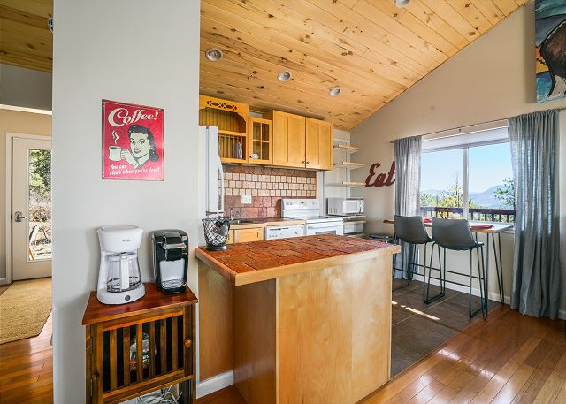 Cabin with fantastic views on 8 acres - 20 Min to historic downtown Durango 7