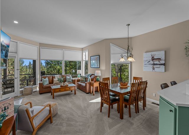Pilot Butte View Retreat ~Close to Hiking, Biking and Mountain 9