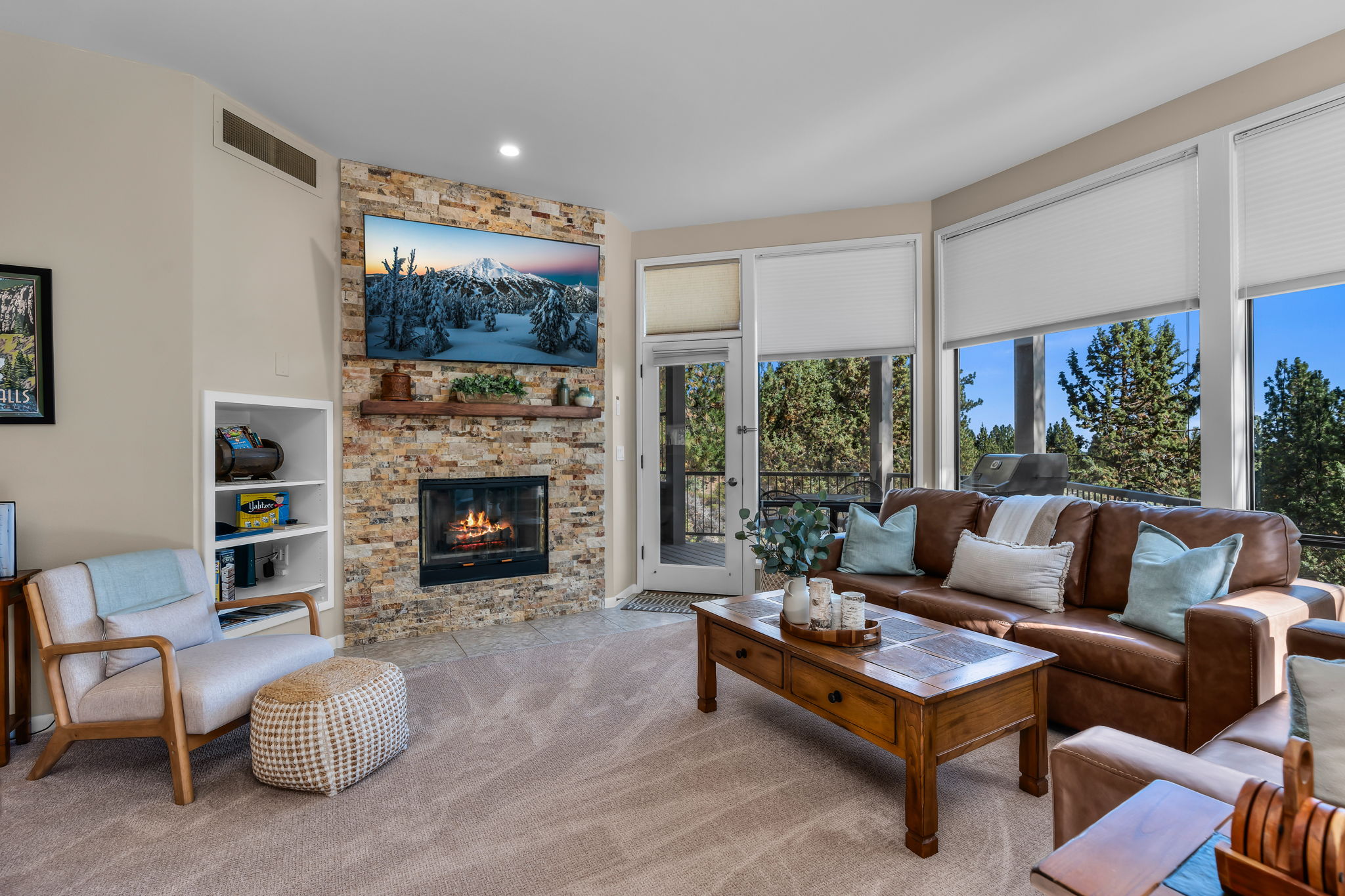 Pilot Butte View Retreat ~Close to Hiking, Biking and Mountain | Photo 1