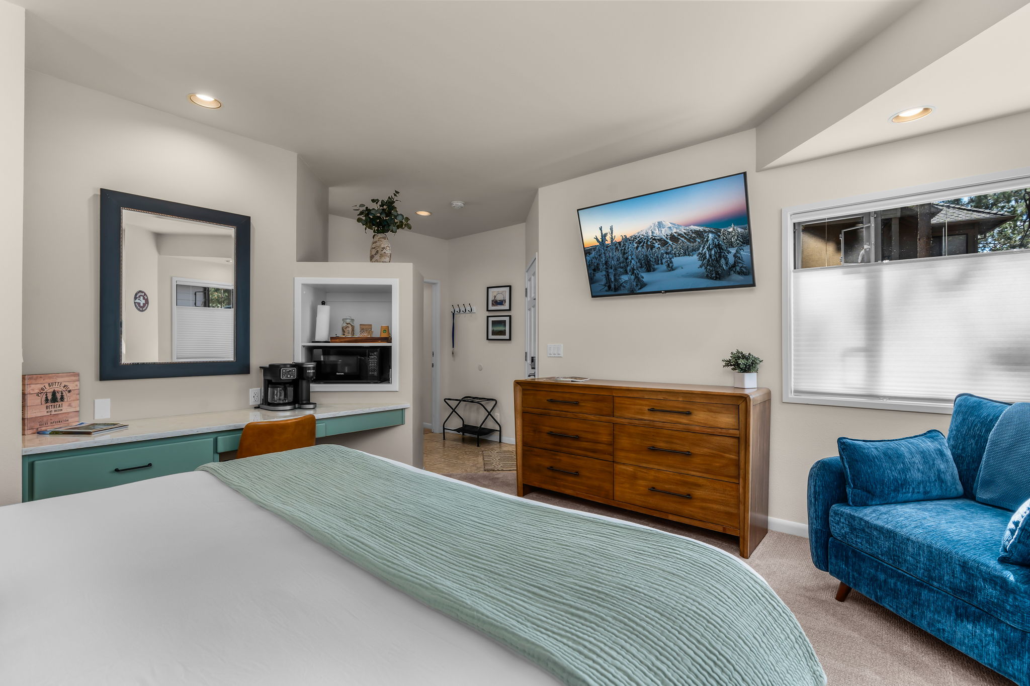 Pilot Butte View Retreat ~Close to Hiking, Biking and Mountain | Photo 21