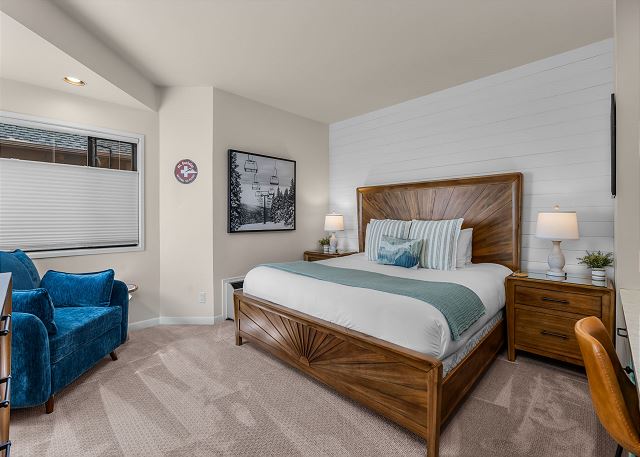 New Listing! Hotel style suite in Mt. Bachelor Village!