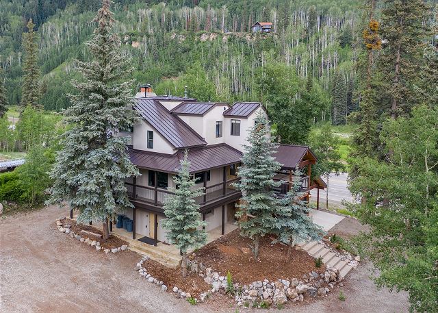 Mountain Home Across from Purgatory - Views, Hot Tub, Game Room, AC 2