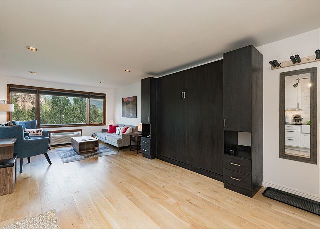 Wildflower Ridge (#103) |10 min to Ski - Golf/AC/Pool/Hot Tub/Mountain Views 9