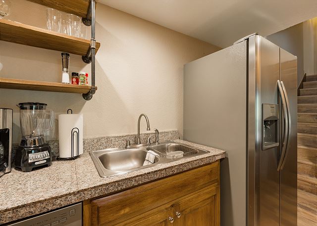 Silver Vista at Cascade (#364) | Near Ski w/ Shuttle - Pool - End Unit - Deck 6