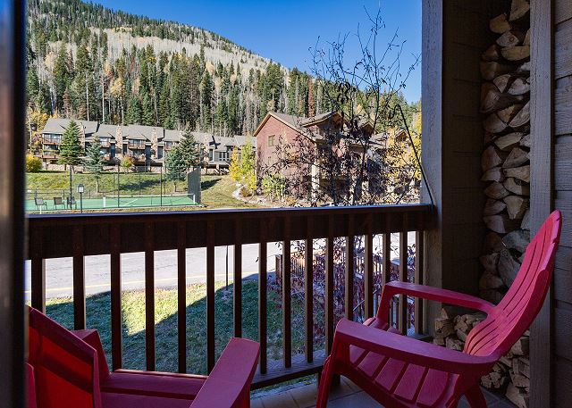 Silver Vista at Cascade (#364) | Near Ski w/ Shuttle - Pool - End Unit - Deck 4