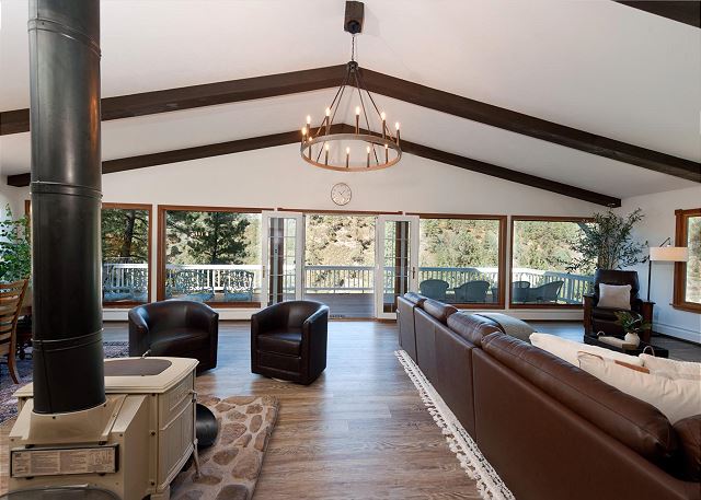 Updated Home on 2 Acres - 15 Minutes to Downtown Durango - Huge Deck w/ Views 6