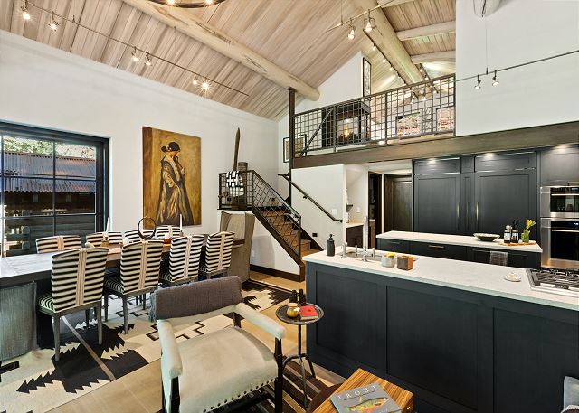 Secluded Luxury Nature Retreat- Private Cabins - Hot Tub - Drive to Telluride 2