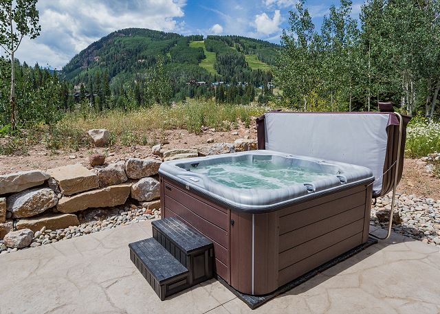 New Lake Front Home Across from Purg - Hot Tub/Fire Pit/AC/Arcade Game- Views 5