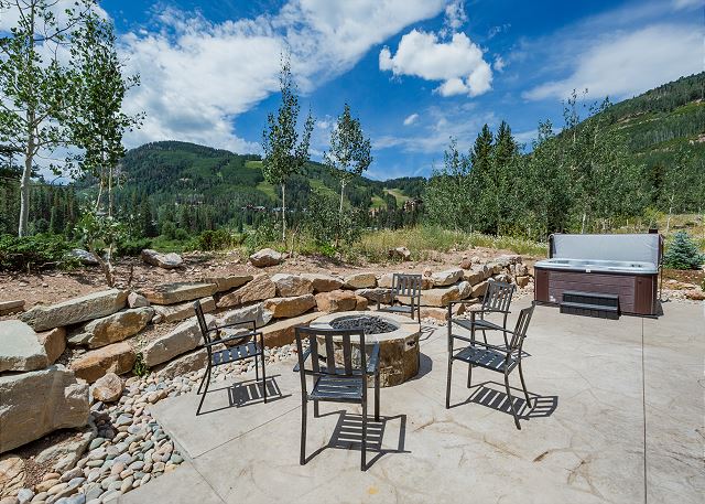 New Lake Front Home Across from Purg - Hot Tub/Fire Pit/AC/Arcade Game- Views 6