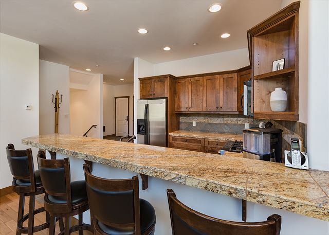 Luxury Cascade Village Townhome/Amazing Views/2 mi to Purg 8