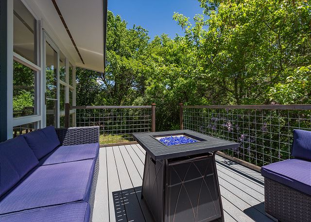 Mid Century Mountain Home on 3 acres - 10 Minutes to DGO - AC-Hot Tub-Views 6