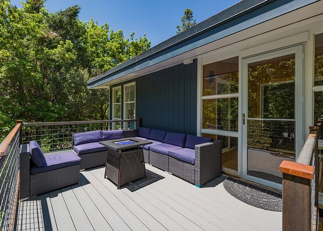 Mid Century Mountain Home on 3 acres - 10 Minutes to DGO - AC-Hot Tub-Views 5