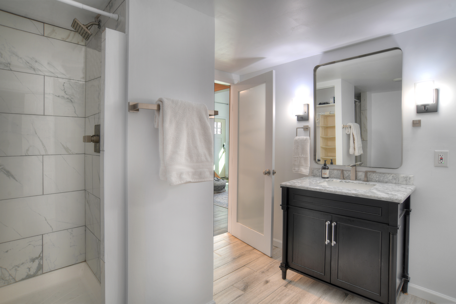 Cabin Number 2 
2nd Full Bathroom