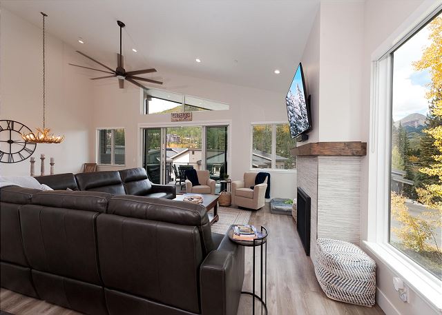 Brand new townhome across from Purgatory - Hot Tub/Views/Arcade Game/Shuttle 7