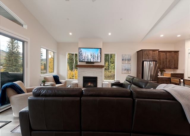 Brand new townhome across from Purgatory - Hot Tub/Views/Arcade Game/Shuttle 8