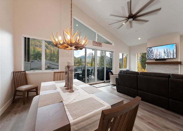 Brand new townhome across from Purgatory - Hot Tub/Views/Arcade Game/Shuttle 10