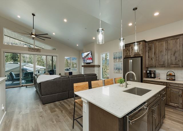 Brand new townhome across from Purgatory - Hot Tub/Views/Arcade Game/Shuttle 5