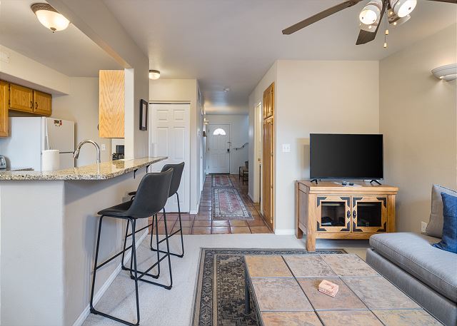 Townhome on Moab Golf Course | Pool | Views! 9