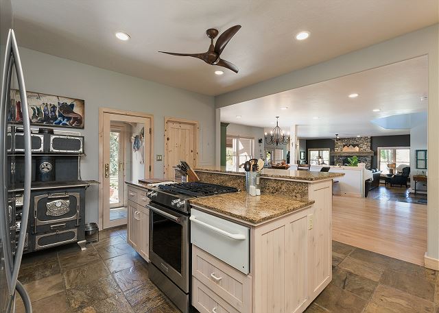 Historic Renovated Home and Cabin on 300 Acres - Hot Tub/Pool Table/Trails 9