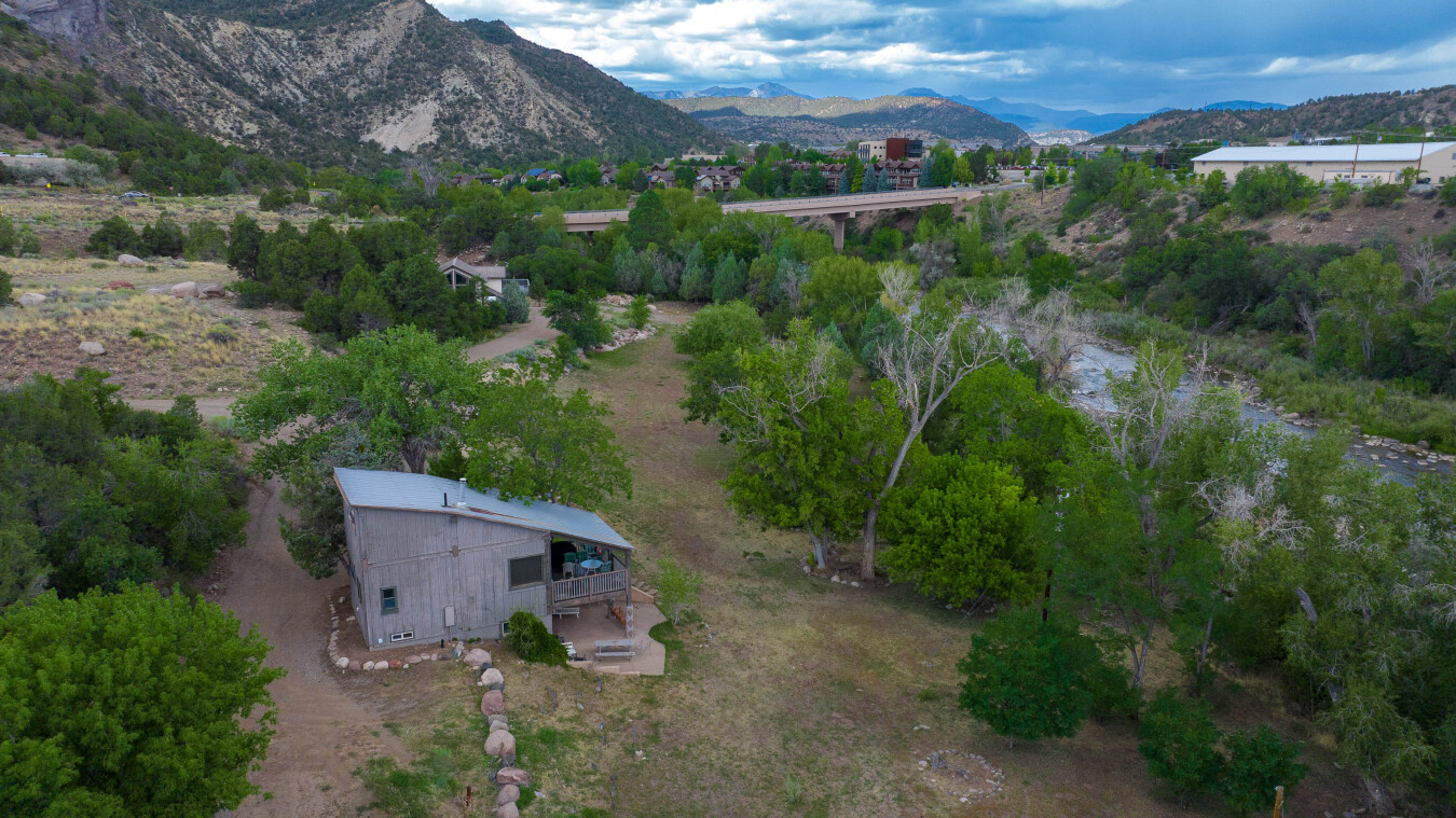 Pet Friendly Rustic Cabin on the Animas River - 6 Min. to Downtown Durango | Photo 5