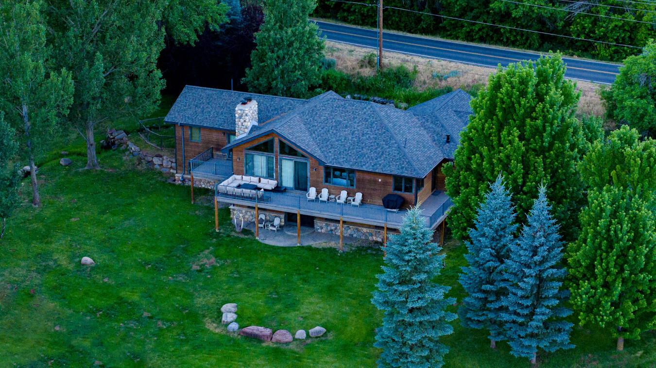 Mountain Home on 5 Acres - 10 Min to DGO - Views/Deck/Pool & Ping Pong Table | Photo 3