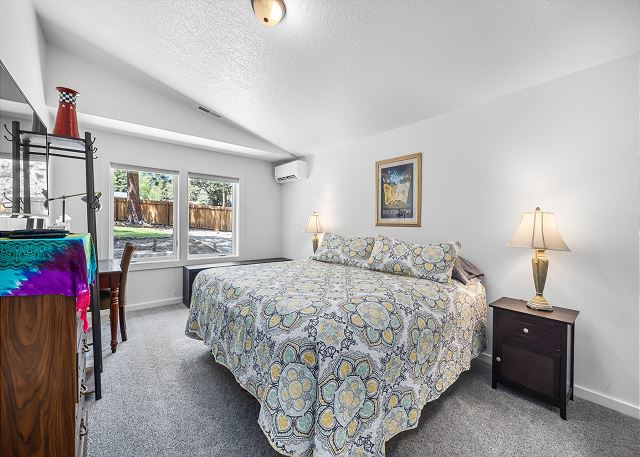 New Listing! Bend Home ~ Hot Tub ~ Dog Friendly 7