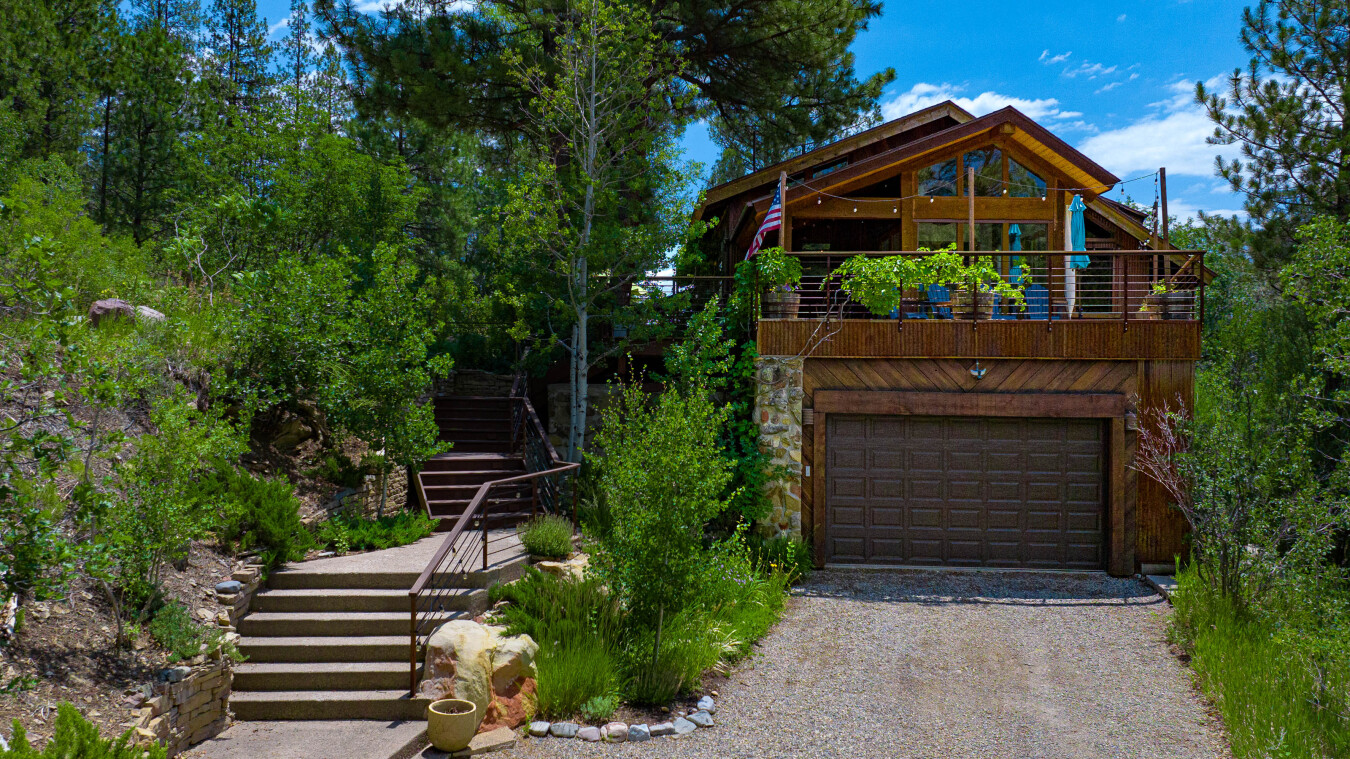 Luxury Home - 8 Acres - 7 Min to DGO - Pool Table/Fire Pit/Amazing Views | Photo 56
