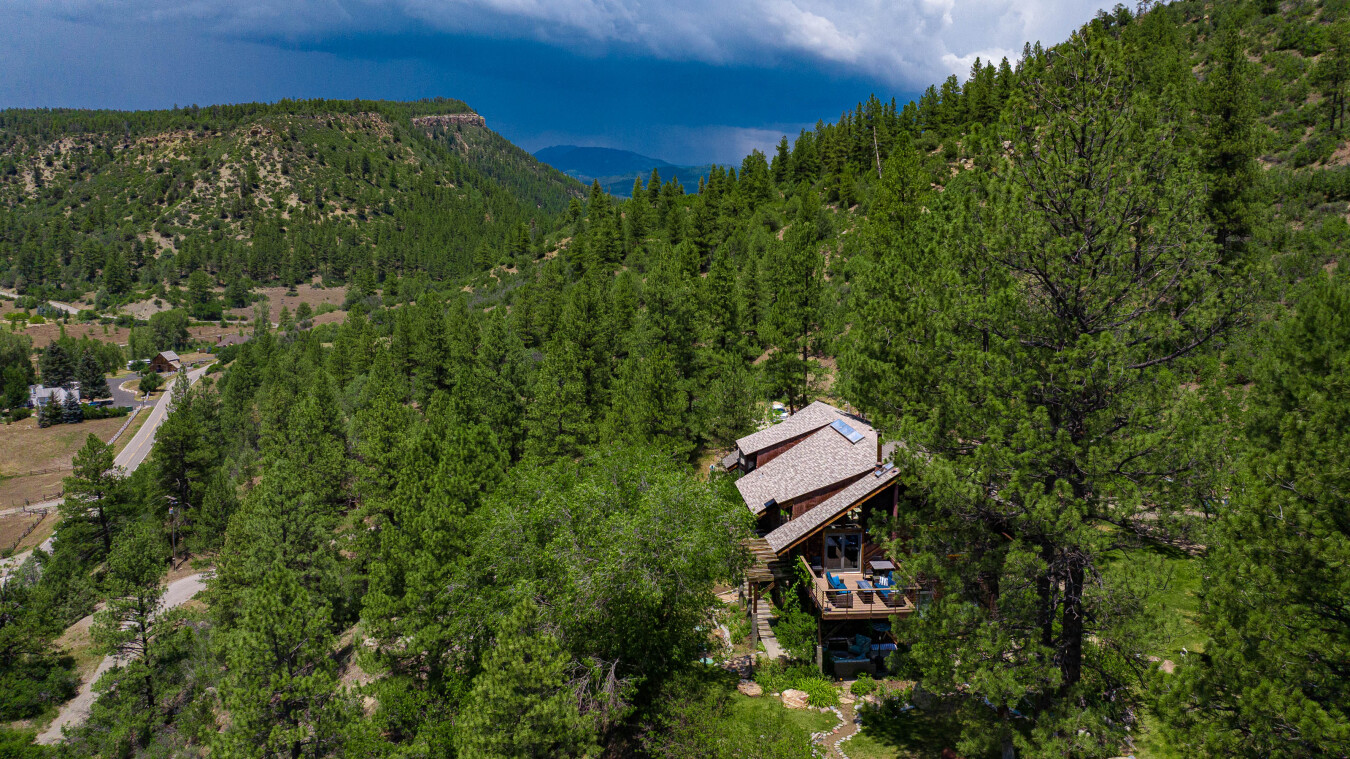Luxury Home - 8 Acres - 7 Min to DGO - Pool Table/Fire Pit/Amazing Views | Photo 26