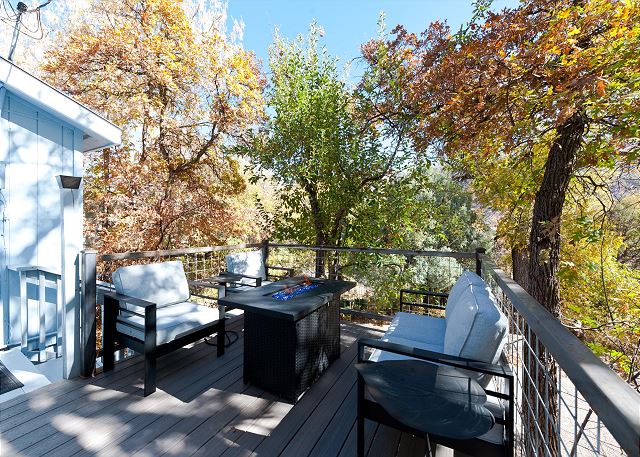 Fully Remodeled Cabin with Deck - 10 Minutes to DGO - AC 5