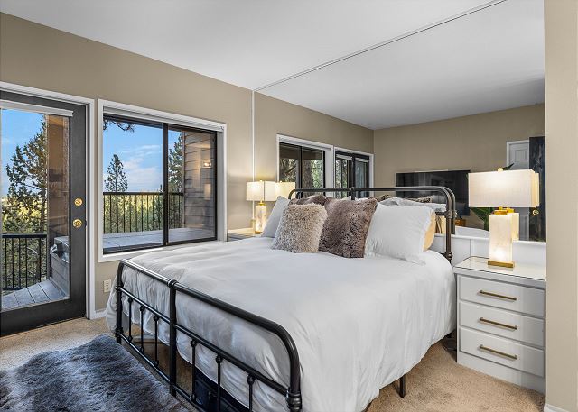 New Listing! Gorgeous Views ~ Fireplace 10