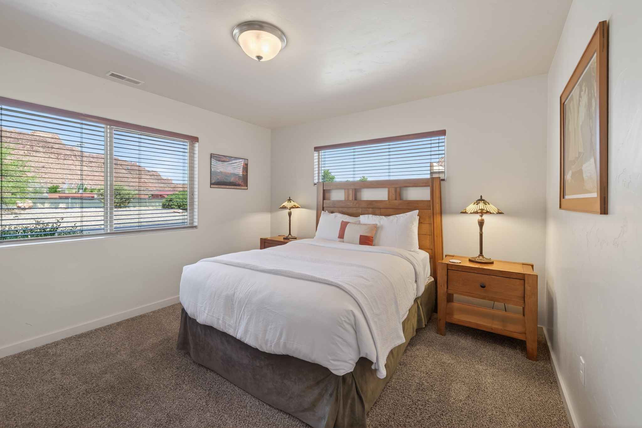2nd bedroom queen bed