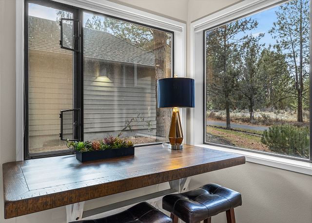 New! Mt Bachelor Village ~ King Suite ~ 1st level 7