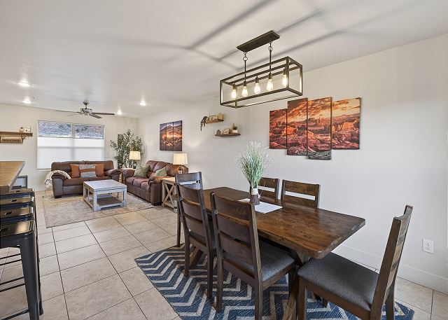 Near Arches & Downtown | Pool & Hot Tub | Views!