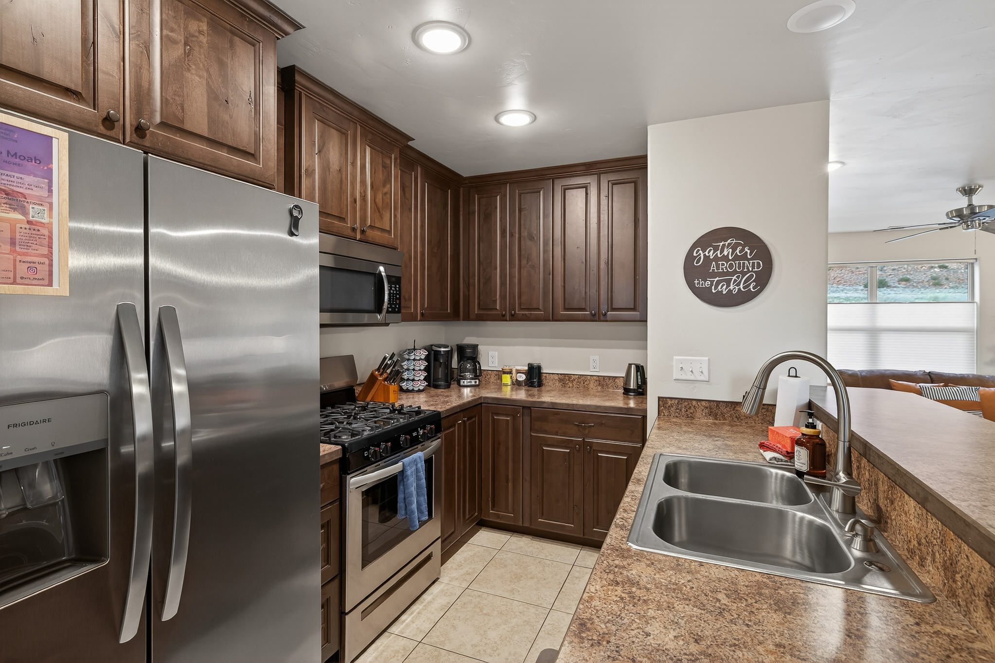 Near Arches & Downtown | Pool & Hot Tub | Views! | Photo 10