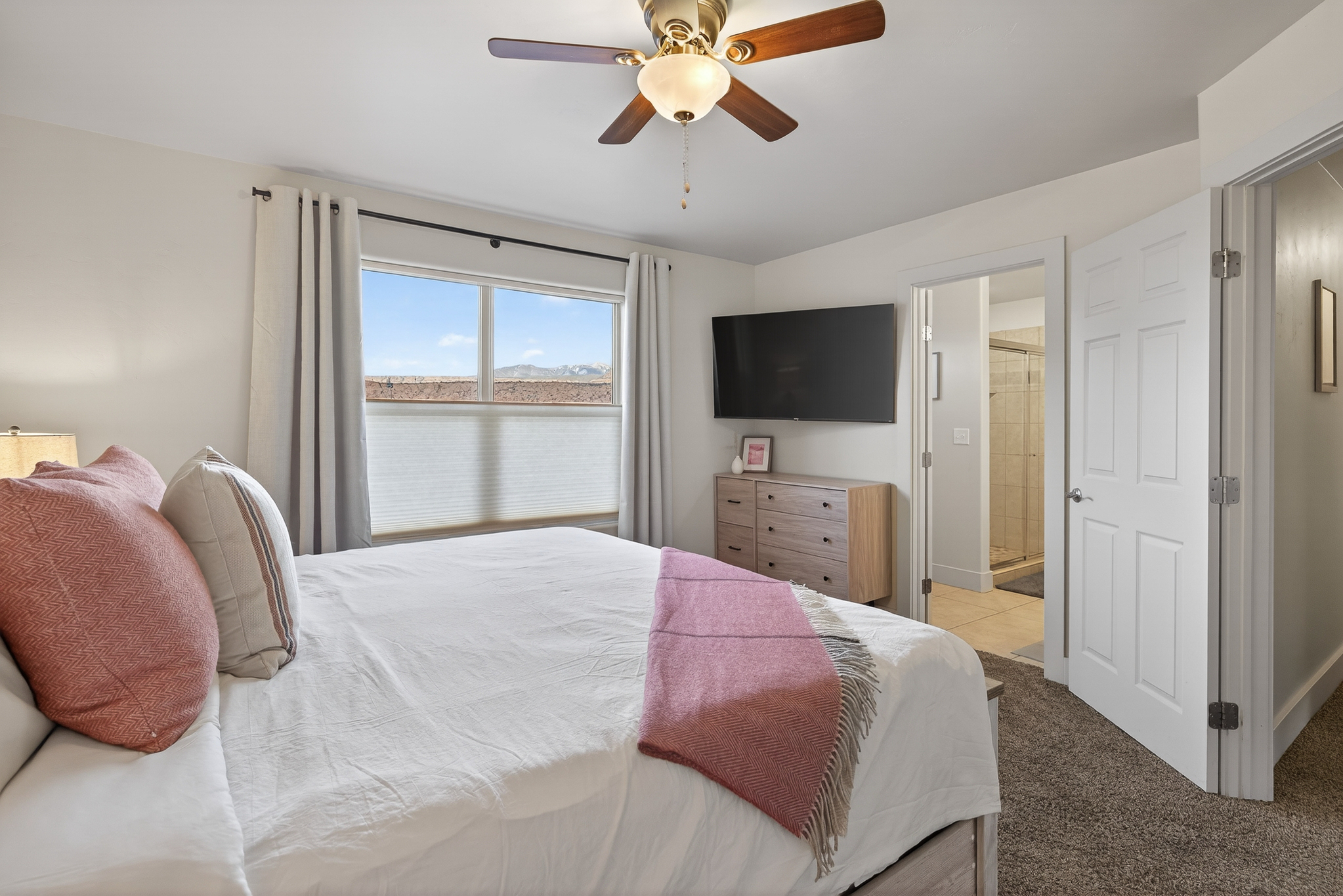 Near Arches & Downtown | Pool & Hot Tub | Views! | Photo 16