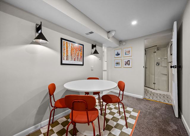 New! CapHill -Walk to Cheesman Park-Pet Friendly 8