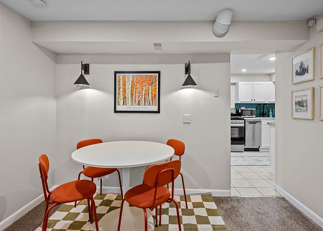 New! CapHill -Walk to Cheesman Park-Pet Friendly 9