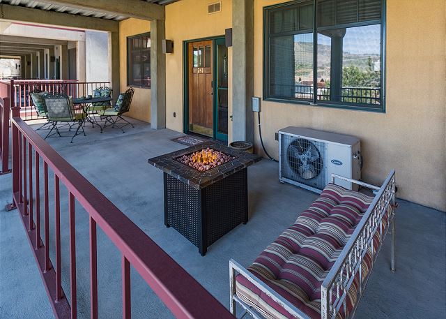 30+ Day - Condo in Downtown Durango - Walk to Main Street - AC/Deck/BBQ 5