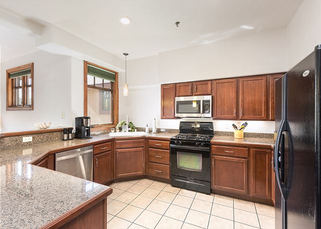 30+ Day - Condo in Downtown Durango - Walk to Main Street - AC/Deck/BBQ 10