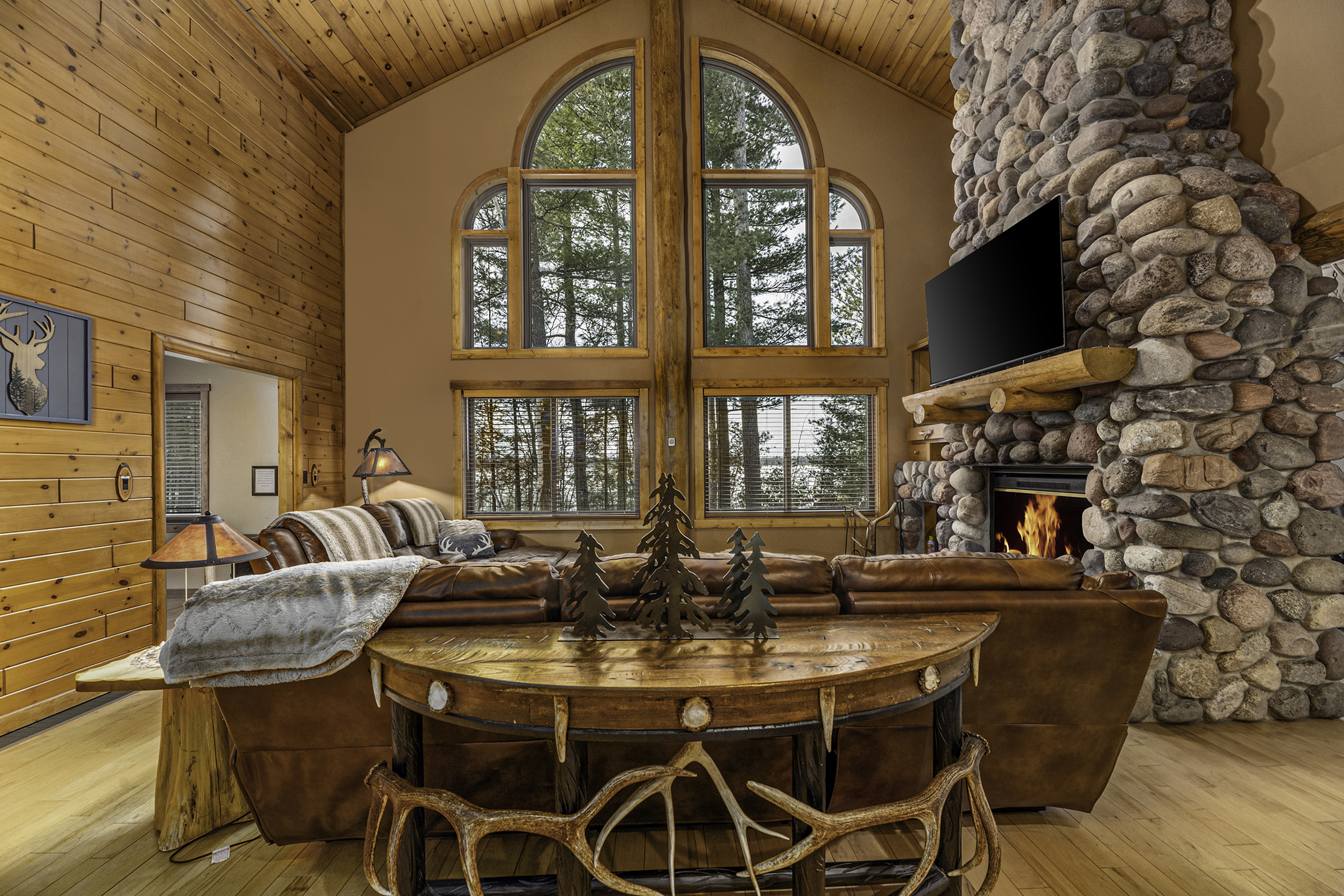 Near Snowmobile Trails - Hot Tub, Theatre, Foosball, Dogs OK | Photo 6