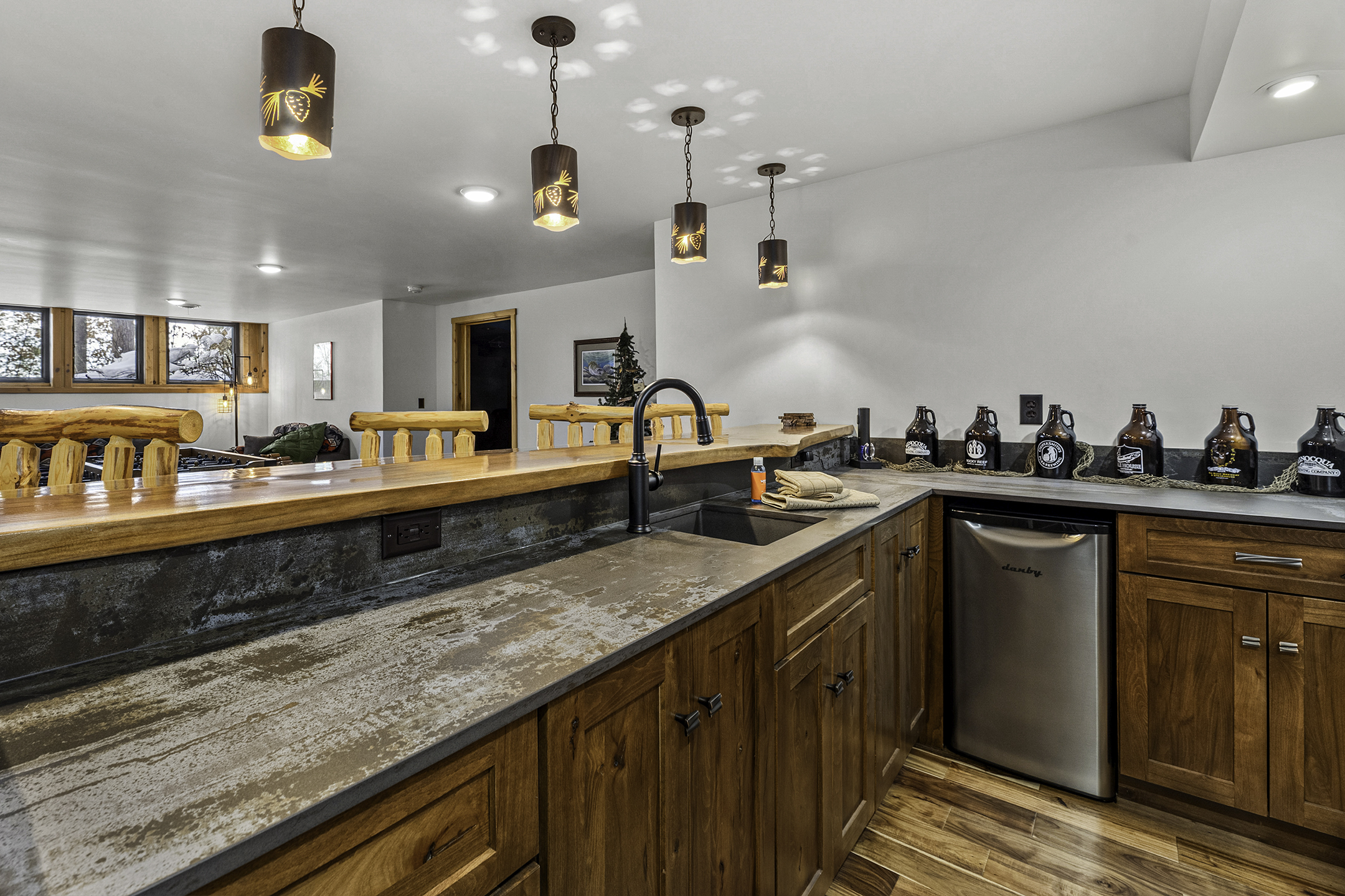 Near Snowmobile Trails - Hot Tub, Theatre, Foosball, Dogs OK | Photo 28