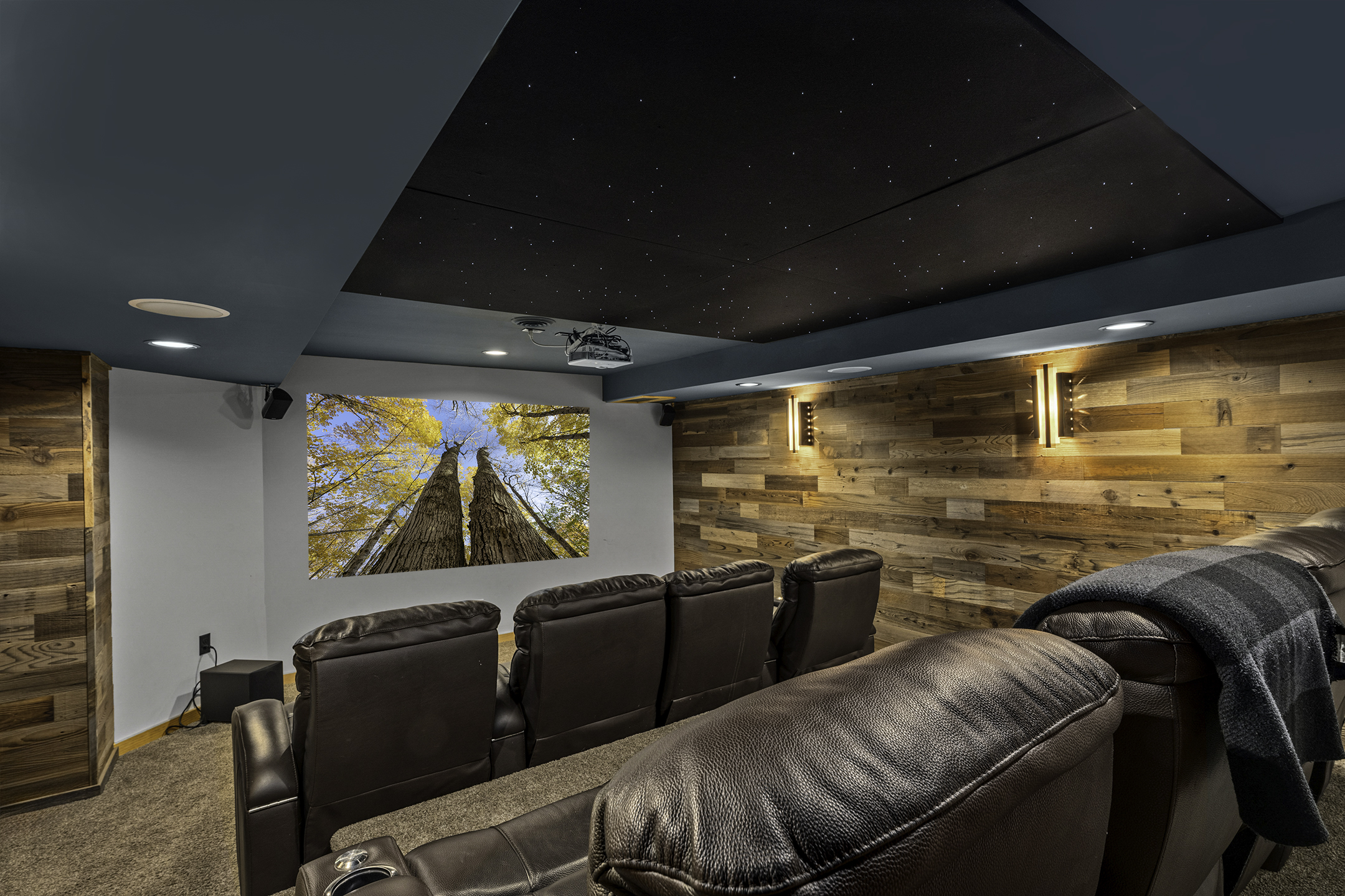 Near Snowmobile Trails - Hot Tub, Theatre, Foosball, Dogs OK | Photo 24