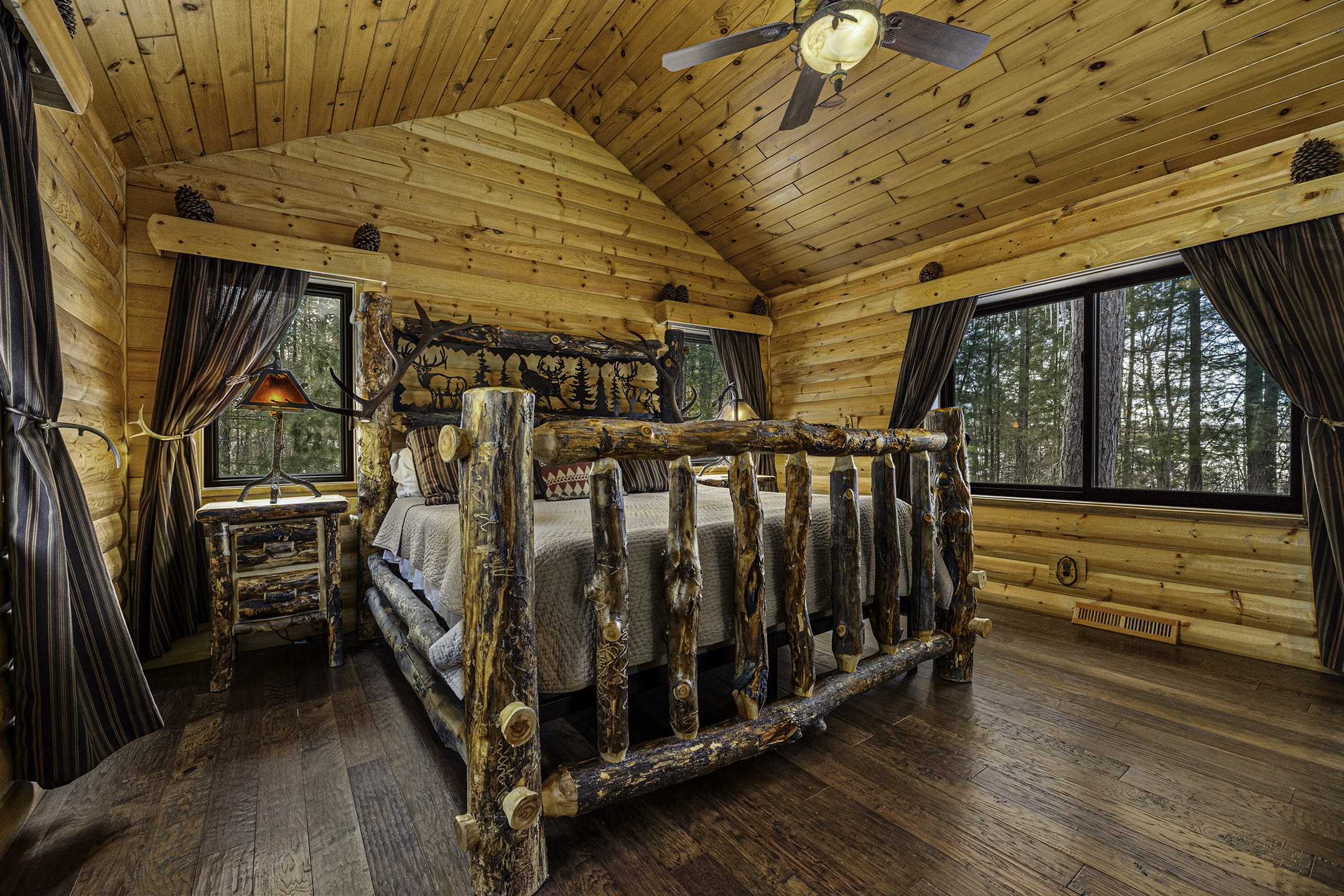 Near Snowmobile Trails - Hot Tub, Theatre, Foosball, Dogs OK | Photo 16