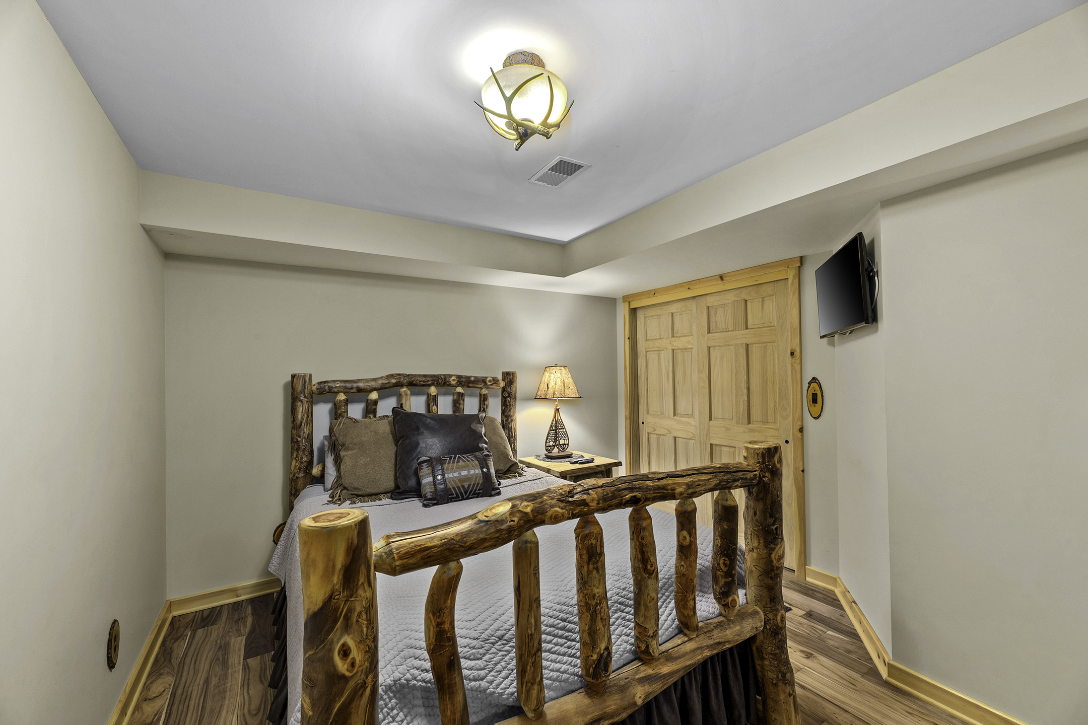 Near Snowmobile Trails - Hot Tub, Theatre, Foosball, Dogs OK | Photo 19