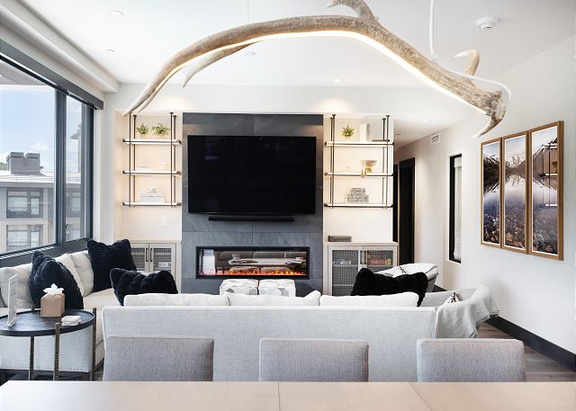 New! ONE Riverfront Luxury Resort| Ski In-Ski Out| Unparalleled Convenience