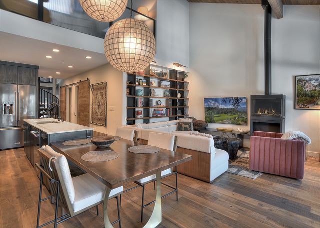 Lenny's Lair (#836) |10 min to Ski - Pond View - Golf - AC/Pool/HotTub 2