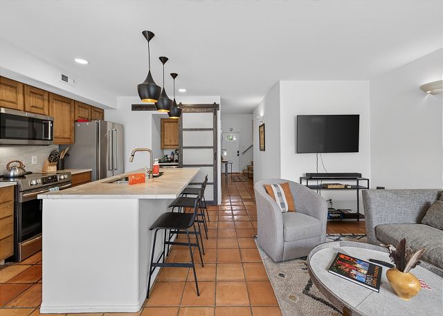 Moab Desert Sanctuary | Pool | Close to Ntl Parks 10