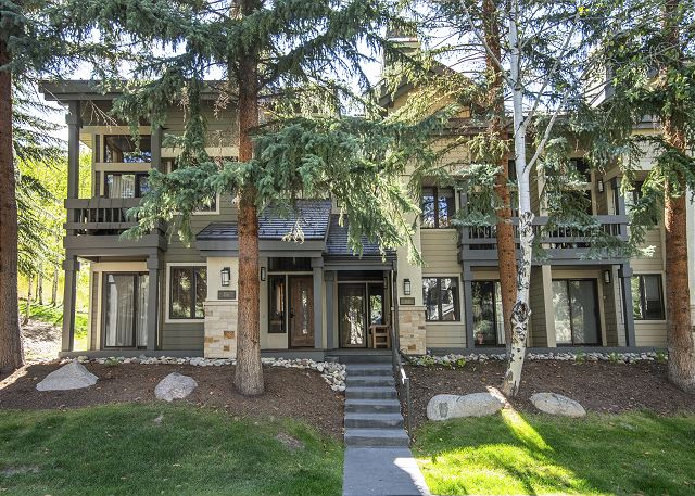 New Listing! Ski-in/Ski-out - Ridgepoint Townhome at Beaver Creek Resort