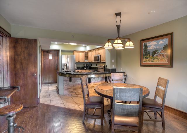 Down Home in Durango (#417) |10 min to Ski - Pool/HotTub/AC - Views - Golf 10