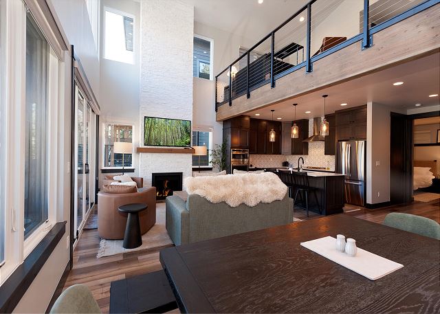 New Townhome across from Purgatory - Hot Tub, Arcade Game - Views/Shuttle 5